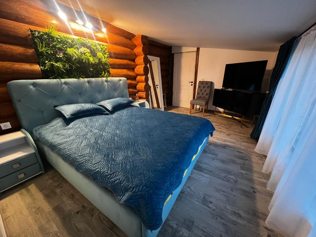 Cabana Ceitrei - Mountain View Giumalau Cozanesti Bagian luar foto