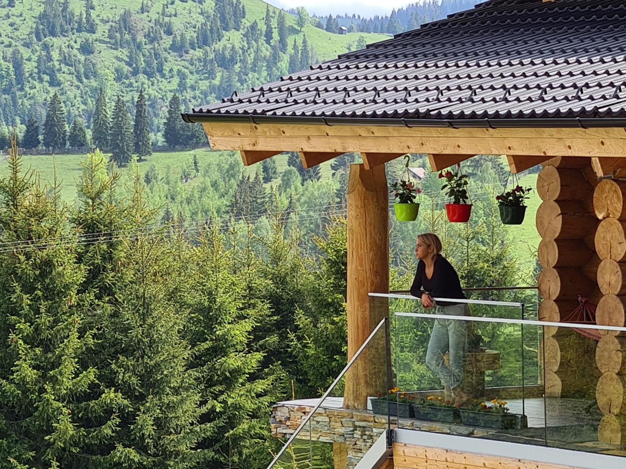 Cabana Ceitrei - Mountain View Giumalau Cozanesti Ruang foto